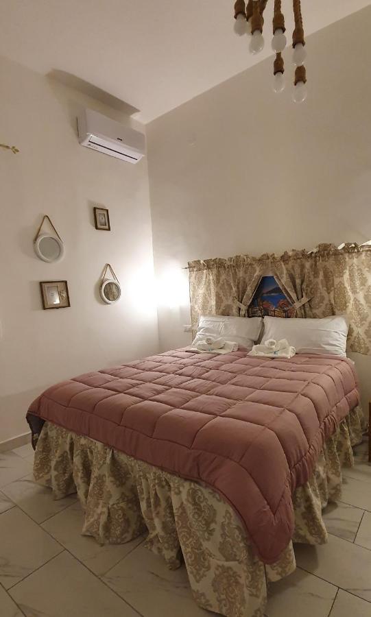 La Maison Di Wanda Bed & Breakfast Naples Exterior photo